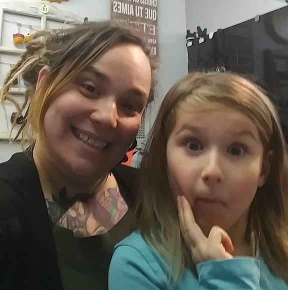 Meet your Posher, Stephanie nini - Picture 1 of 1